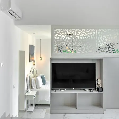 Yani La Scala Luxury קרפאטוס